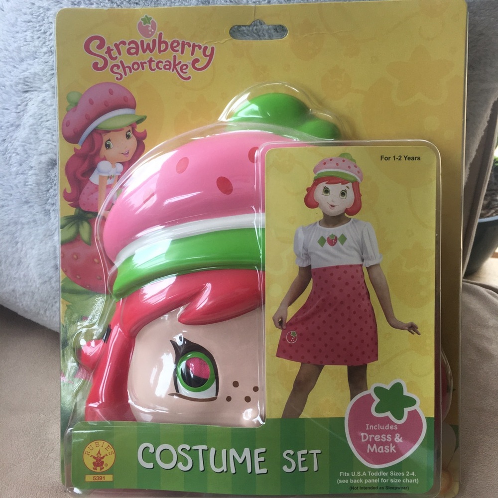 Size 2/4 kid costume NEW in packaging